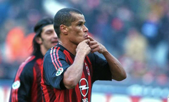 巨星来袭|欧洲之星限定里瓦尔多!