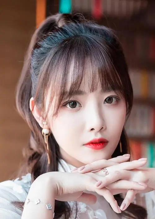 网红兔子牙曾经火遍全网但她之前的职业你绝对想象不到