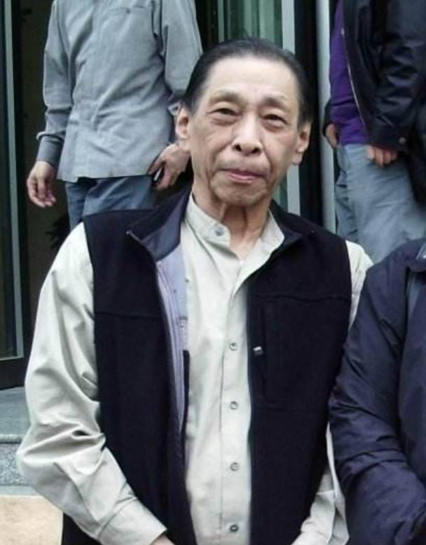 他是杜月笙最优秀的儿子,将几十亿古币赠送中国,还