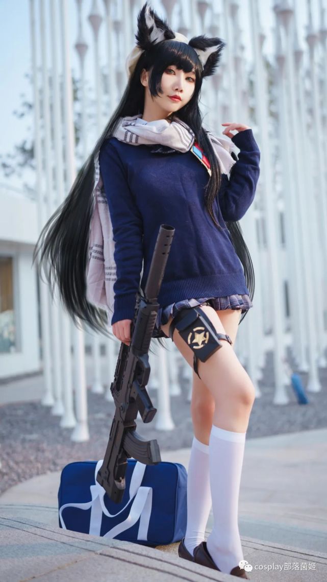 cos:少女前线95纯白毕业季cos正片@仙儿