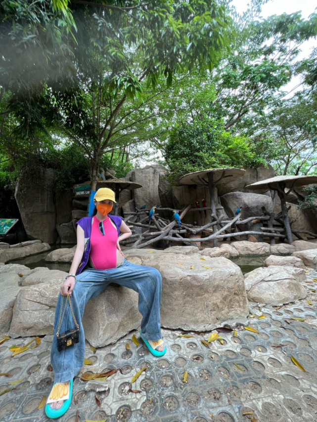 回想一下,放弃事业后,贝尼·萨瓦亚成功地开了一家餐馆生意,不仅如此