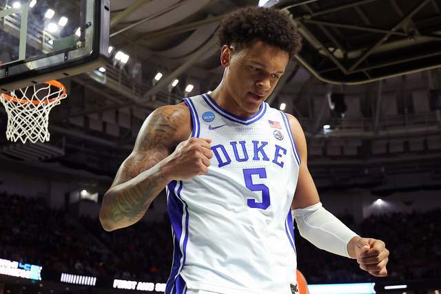 下一个探花杜克天才疯三首秀砍两双此前队史仅2人做到均是探花