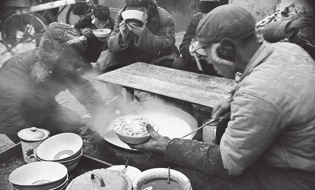 老照片:八十年代关中百姓的衣与食