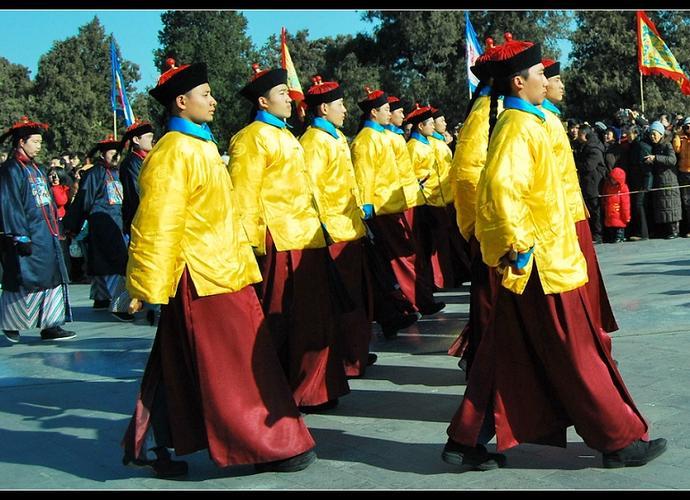 皇帝身边的贴身侍卫一般都武功高强,皇帝如何确保不被侍卫所害_腾讯