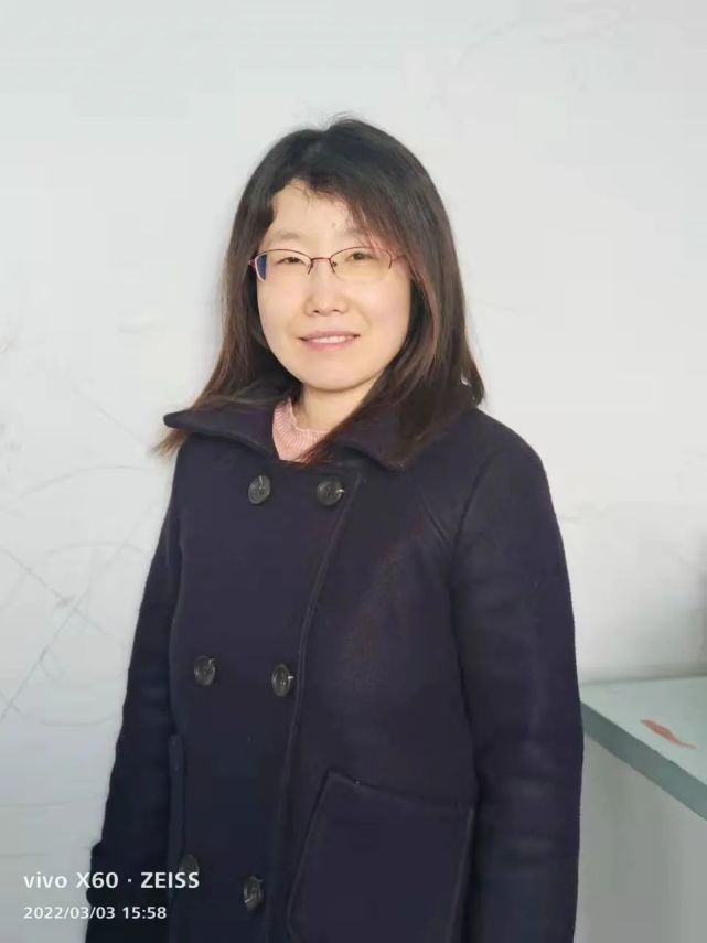 地理教师赵彩萍对老师的赞美数不胜数,一切赞美都难以涵盖您甘于奉献
