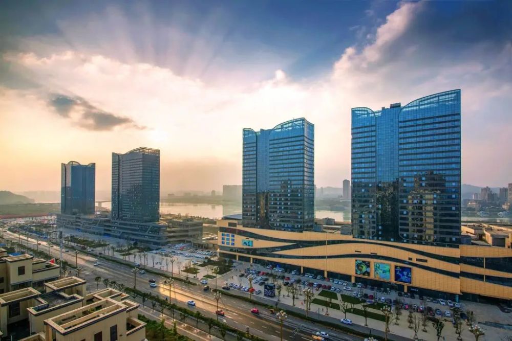 南充金融中心二期施工进行中工期1675天