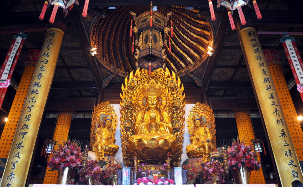 上海香火最旺的寺庙有1700年历史为沪上三大名刹之一门票只有静安寺的