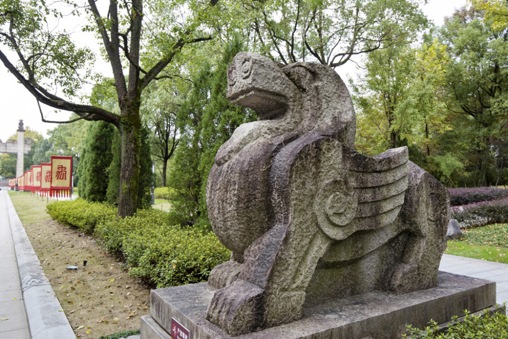 你知道吗帮助大禹治水成功的这十二对远古神兽的来历