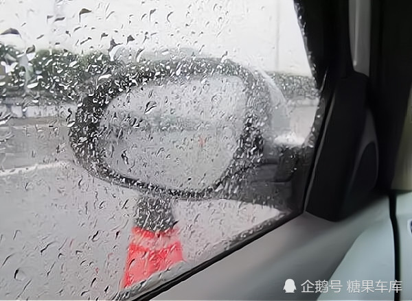 下雨天開車應注意什麼?