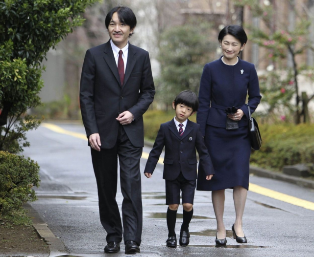 強拗學霸人設被扒皮,日本王室獨苗又攤上事兒了|日本_社會|悠仁