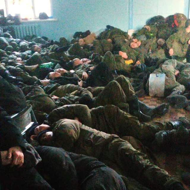 乌克兰宣布重创俄军,阵亡士兵横尸遍野,美媒看不下去:没看到证据