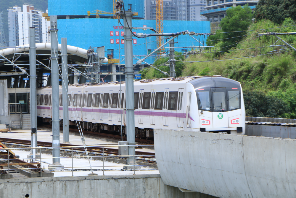 22日起深圳地铁全面恢复正常工作日列车服务