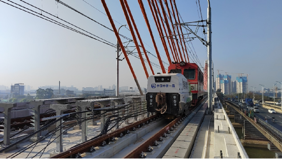 佛山地铁3号线开始钢轨打磨作业