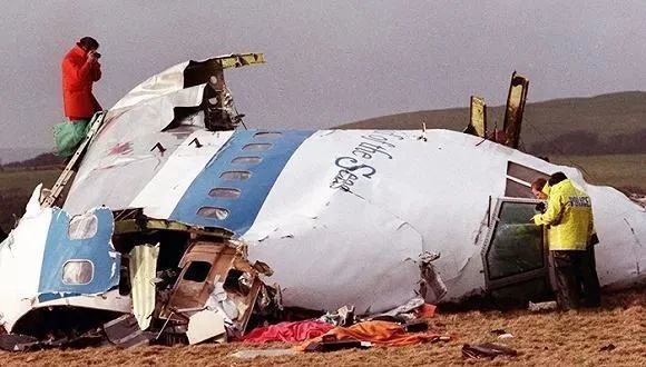 2002年波音757空难图片