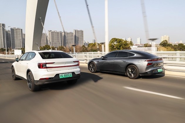 时尚极客如何选对座驾极星2对比小鹏p7