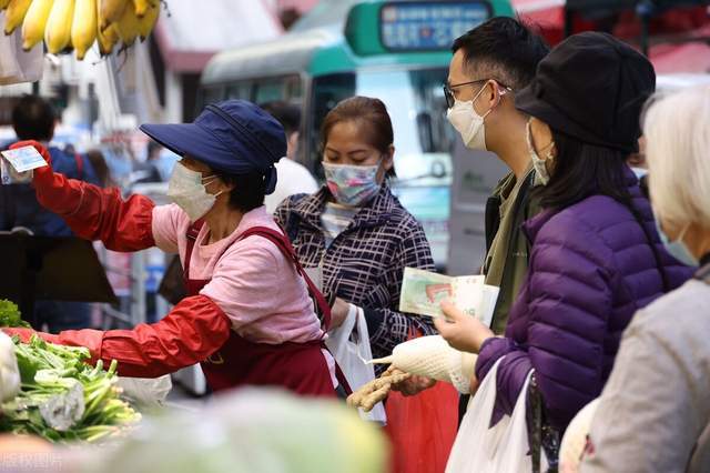 来自香港疫情一线的口述：感染100万人，生与死都要排队600746江苏索普