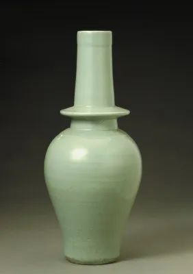 Chinese Old Yue Kiln Celadon Glaze Carved Flower Dragon-Ear Porcelain Vase 