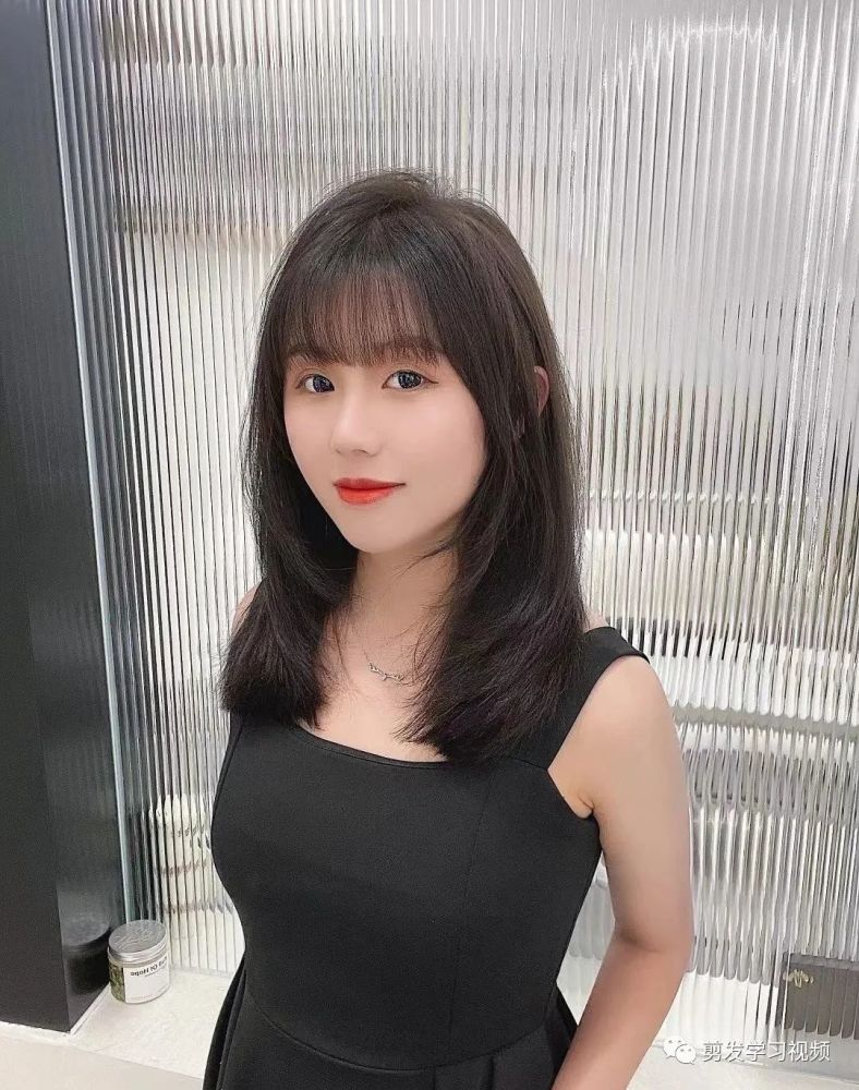 "初恋内扣锁骨烫"春天烫,减龄又好看!_腾讯新闻