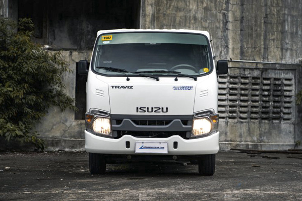 五十铃也有小卡?特拉维兹见过吗?配2.5升4ja1发动机_腾讯新闻