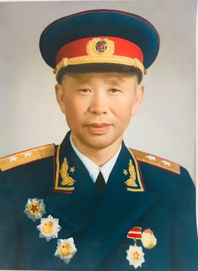 讲家风丨孩子有进步,开国中将陈庆先都会用毛笔写回信_腾讯新闻