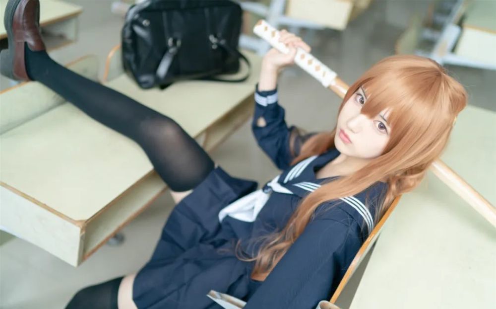 jk少女丨教室终于安静下来了_腾讯新闻