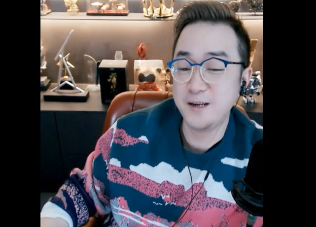 王小源现金3000万,停播原因曝光!漏就干你,老毕隐藏过肩龙拒去澡堂!