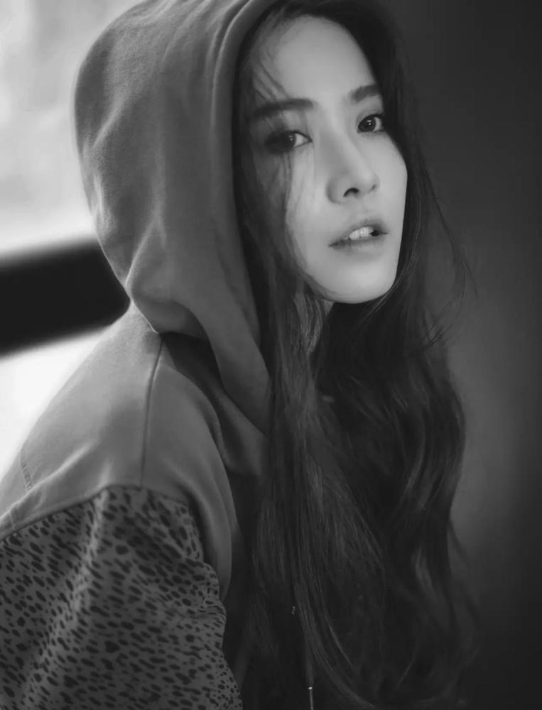 刘美彤告别猎罪图鉴瞿蓝心网友称更适合男装应该嫁给沈翊