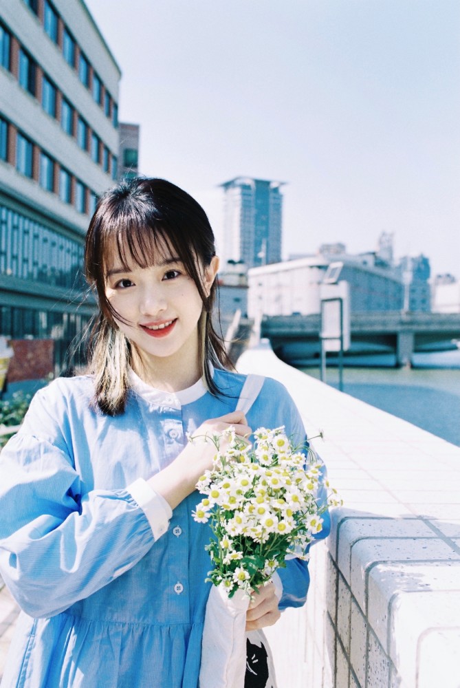 阳光健康女孩,吴芊盈!_腾讯新闻