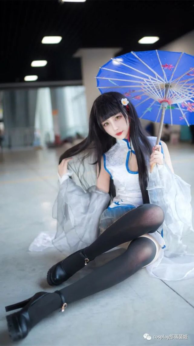 cos:碧蓝航线逸仙旗袍场照@小鹿鹿
