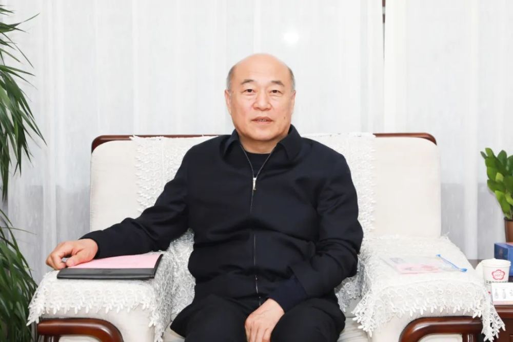 袁清茂与山西日报社社长郭玉福举行工作会谈_腾讯新闻