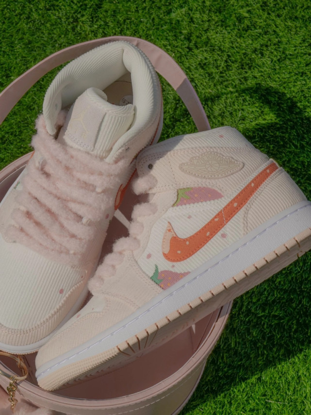 aj·草莓少女百分百