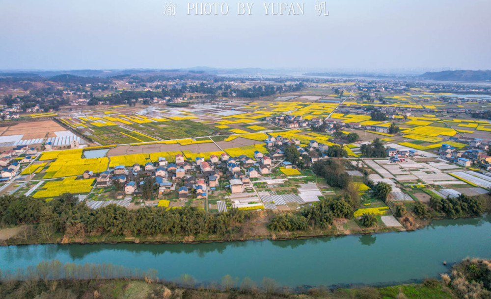 潼南三块石电站6万人风餐露宿鏖战3年建成中国第二大运河