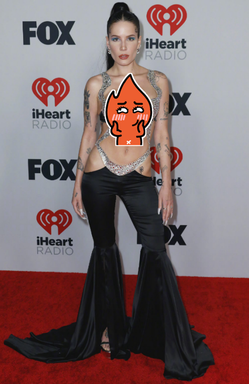 猴西穿镂空服装大秀纹身上衣仅有两条布带走红毯无一人戴口罩