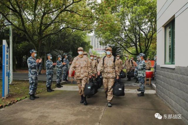 东部战区空军新兵入营啦