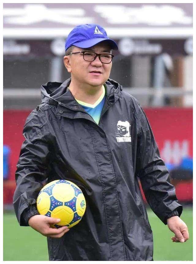 董路再发文调侃巩汉林称对方占据道德制高点自己却遭遇着网暴