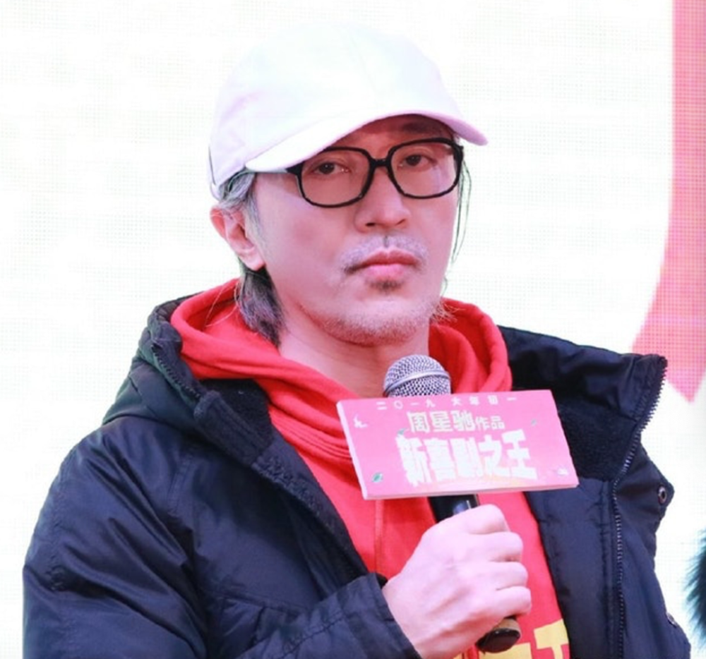 周三凌晨2:58分,现年60岁的周星驰,让助手陈震宇在微博转述他的感受.