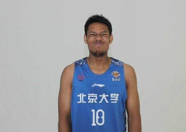 恰同学少年北大校友决战cba季后赛祝铭震和张宁上演巅峰对决