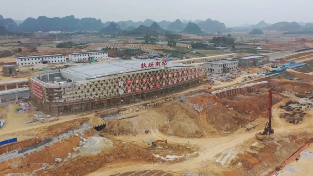 扶绥南站进入全面装修阶段预计4月底达到静态验收条件