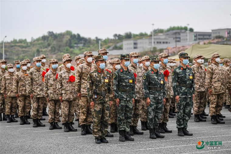 新兵入营啦这身21式迷彩作训服真帅