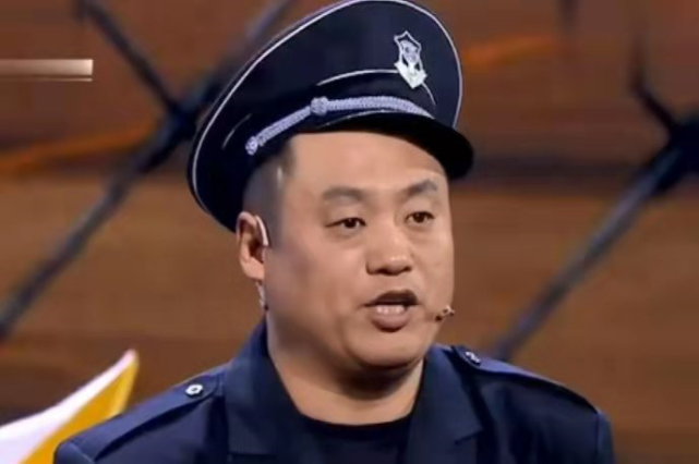 宋晓峰的小品一般都很接地气,他的形象也多和普通打工者,民工等角色