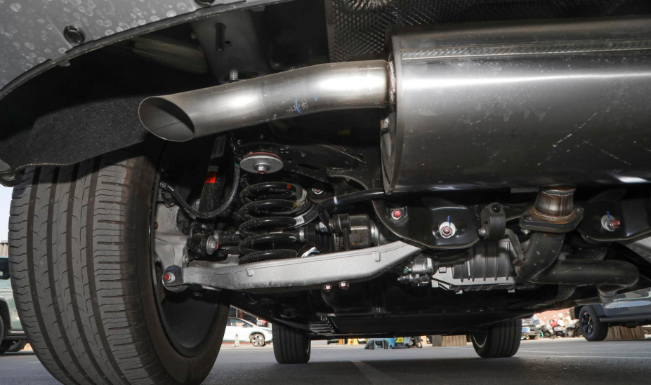 长城摩卡dhtphev外观霸气比燃油版贵10万值这价吗