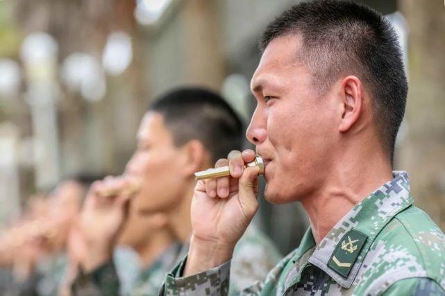 军营司号手:吹响胜利的号角