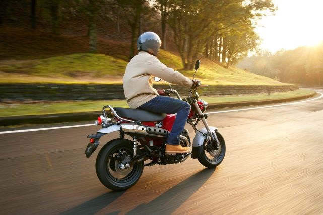 本田腊肠狗dax 125售价折合人民币2.3万,7月日本上市