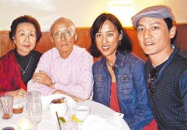 吳彥祖父親93歲生日前夕去世曬父子昔日合照配文難掩悲痛