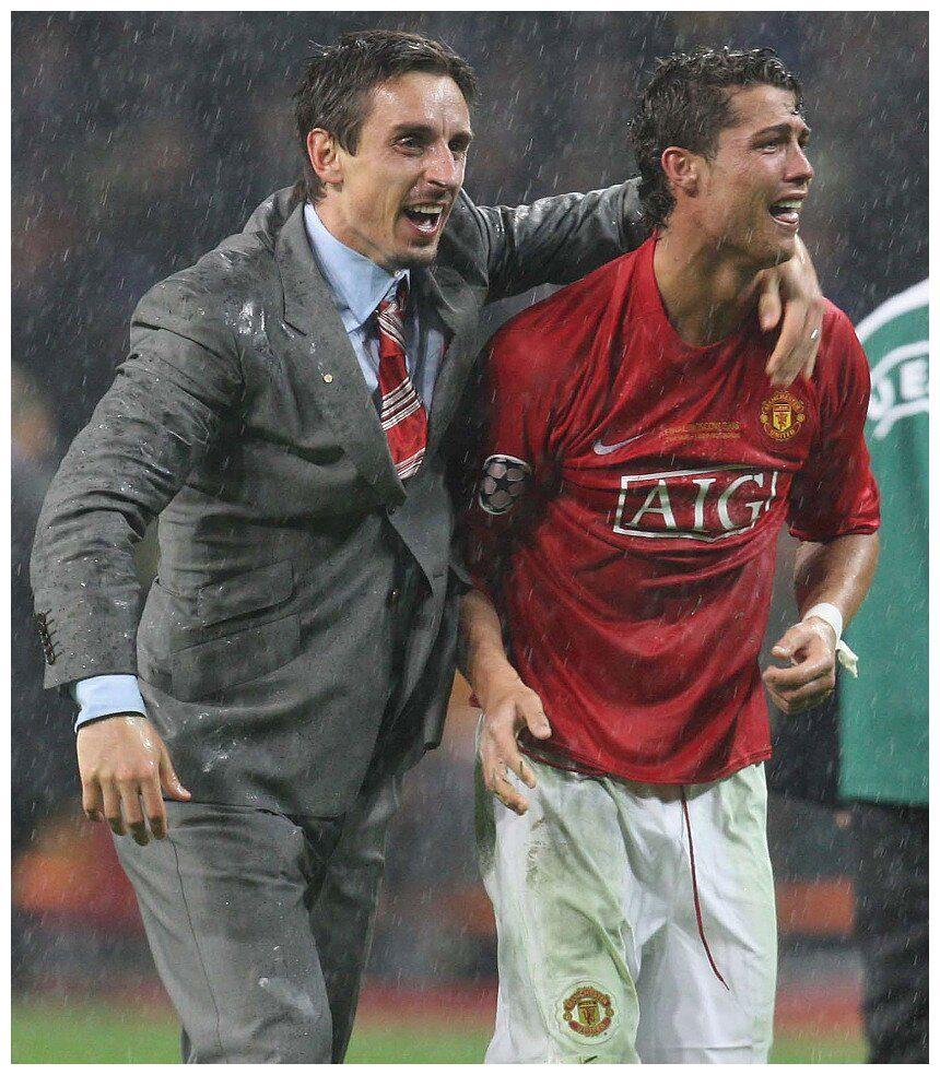 前队友c罗和贝克汉姆我不会选择c罗因为c罗不会跟你配合