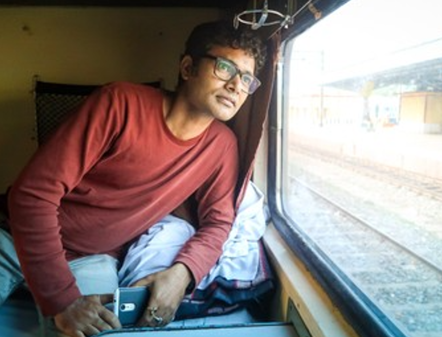 印度大学生坐火车去见女友，第二天他竟手脚被砍死在铁轨上精灵宝可梦go下载教程