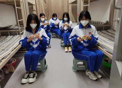 筑牢防线,心暖相伴:沈阳市旅游学校多措并举保证学生学习生活