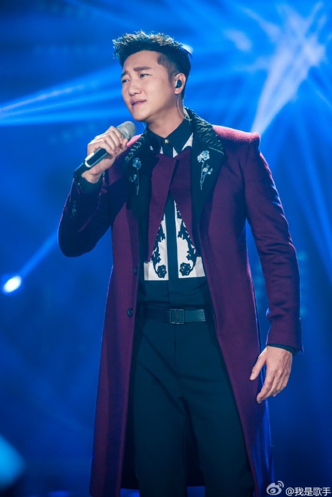 好声音选手关喆官宣三胎喜迎混血小情人出生