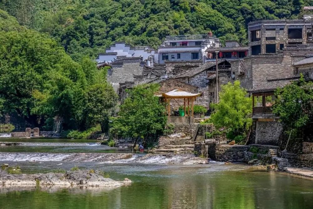 春天適合去的16個古鎮好想找一個安逸小鎮看雲捲雲舒雲消雲散