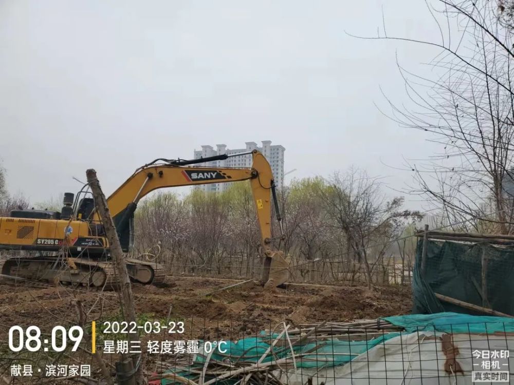 樂壽鎮,公安幹警共80餘人,出動3臺施工機械,20餘名工人,對黑龍港河西